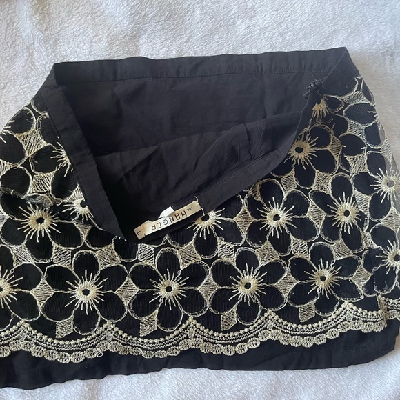 Skirt - Picture 4 of 9